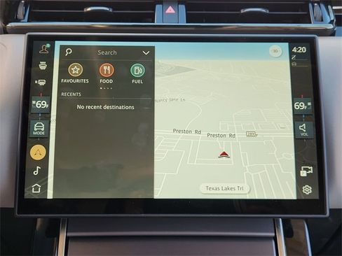 Used 2025 Land Rover Range Rover Velar Dynamic SE image 16