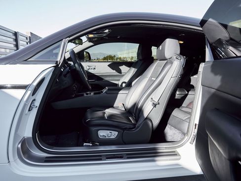 Used 2015 Rolls-Royce Wraith image 28