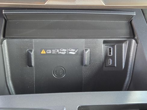 Used 2024 GMC Hummer EV 2X w/ LPO, Sport Package AWD/4WD image 14