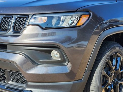 Certified 2023 Jeep Compass Altitude image 8