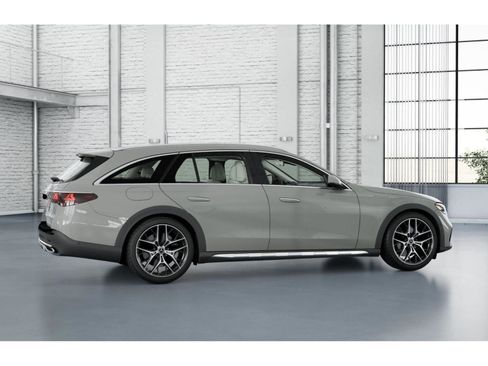 New 2026 Mercedes-Benz E 450 4MATIC All-Terrain Wagon image 19