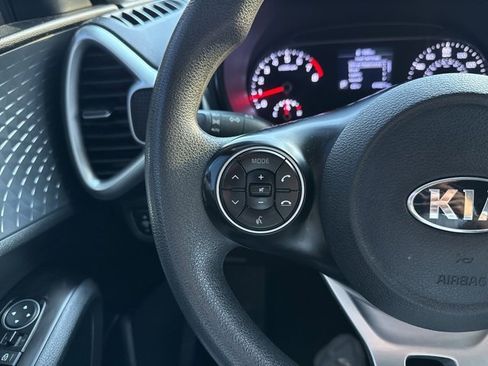 Used 2021 Kia Soul S image 22