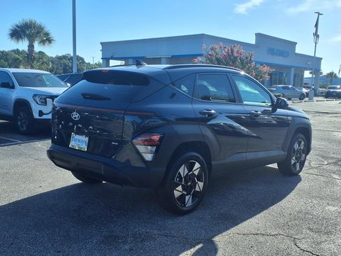 Used 2025 Hyundai Kona SEL AWD/4WD image 2
