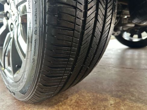 Used 2019 Chevrolet Suburban LT image 29