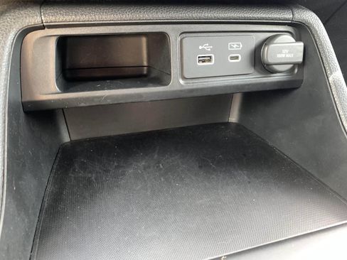 Used 2023 Honda Pilot Sport image 27