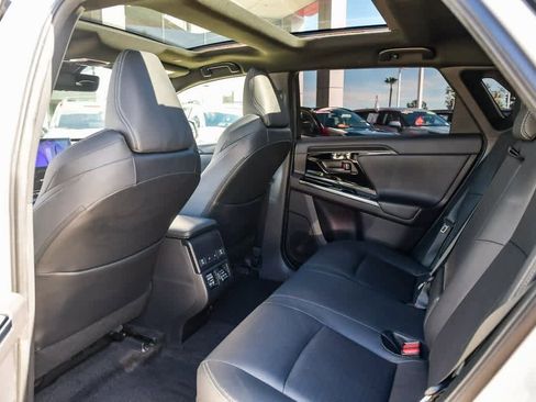 Used 2023 Toyota bZ4X Limited image 18