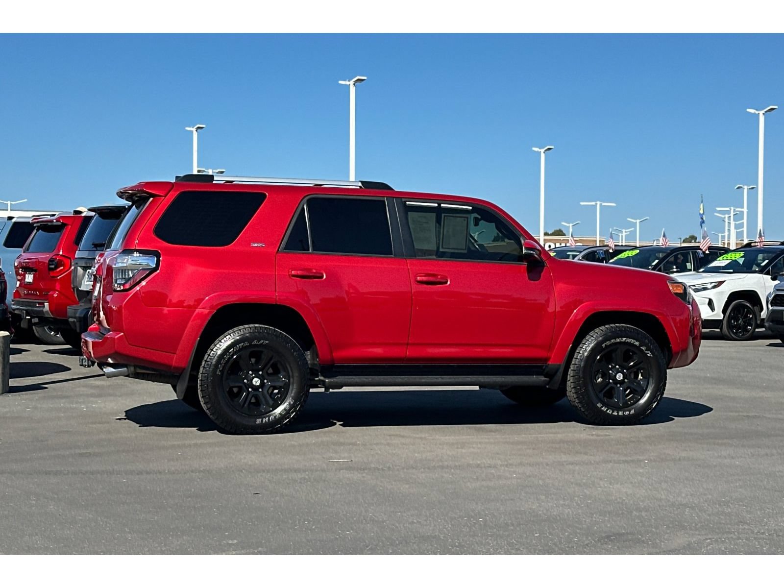 Certified 2022 Toyota 4Runner SR5 Premium w/ Moonroof Package AWD/4WD image 3