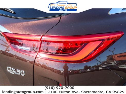 Used 2020 INFINITI QX50 Luxe w/ Navigation Package image 8