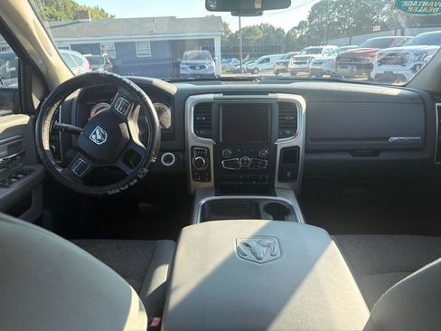 Used 2017 RAM 1500 Big Horn AWD/4WD image 15