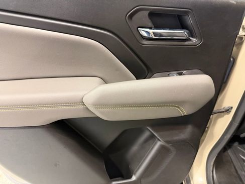 Used 2024 Chevrolet Colorado ZR2 w/ ZR2 Convenience Package III image 28