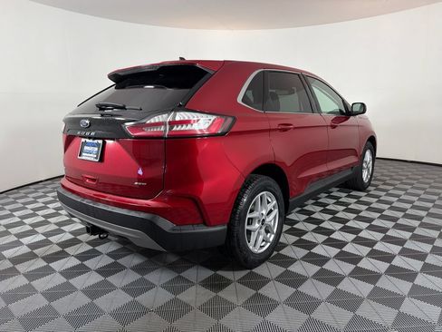 Used 2024 Ford Edge SEL w/ Convenience Package AWD/4WD image 3