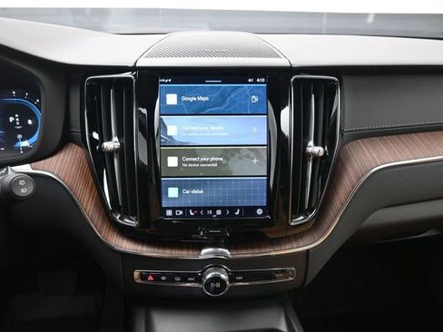 Used 2023 Volvo XC60 B5 Ultimate w/ Protection Package Premier image 13