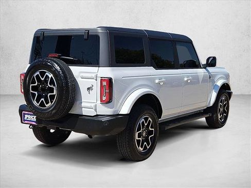 Used 2024 Ford Bronco Outer Banks AWD/4WD image 5