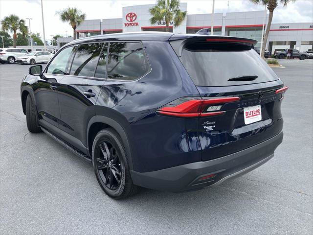 Certified 2024 Toyota Grand Highlander FWD image 3