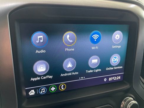 Used 2020 GMC Sierra 1500 SLE w/ SLE Value Package image 32