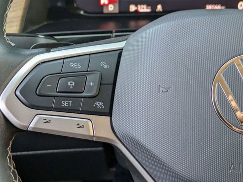 Used 2024 Volkswagen Atlas SE image 20