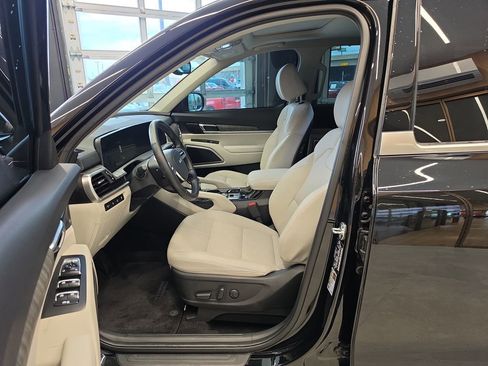 Certified 2025 Kia Telluride EX FWD image 14