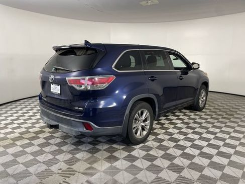 Used 2014 Toyota Highlander Plus AWD/4WD image 16