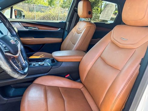 Certified 2023 Cadillac XT5 Premium Luxury AWD/4WD image 33