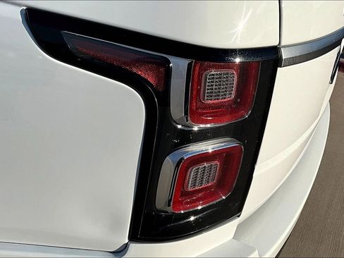 Used 2018 Land Rover Range Rover Supercharged image 40