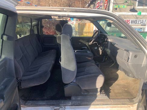 Used 2003 GMC Sierra 1500 SLE w/ Off-Road Package AWD/4WD image 14