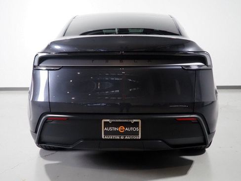 Used 2026 Tesla Model Y Long Range RWD image 61