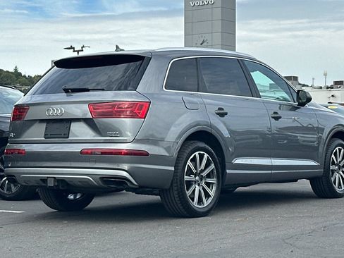 Used 2017 Audi Q7 3.0T Premium Plus AWD/4WD image 2