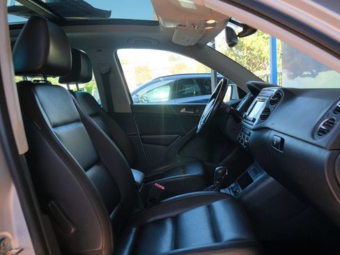 Used 2016 Volkswagen Tiguan SE FWD image 26