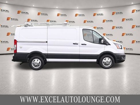 Used 2022 Ford Transit 250 Low Roof AWD image 6