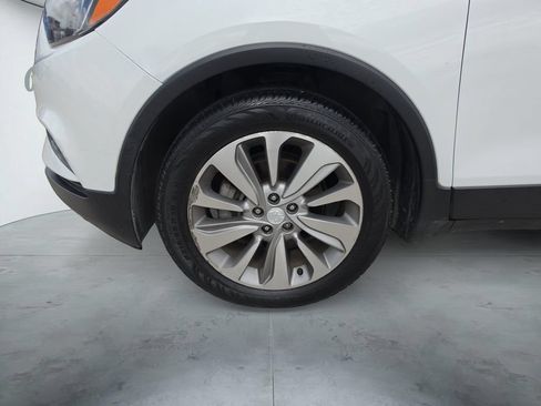 Used 2020 Buick Encore Preferred FWD image 14