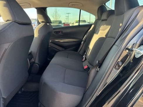 Used 2022 Toyota Corolla LE image 16