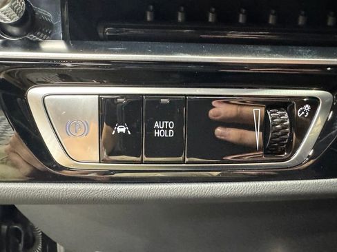 New 2026 Cadillac Lyriq V image 18