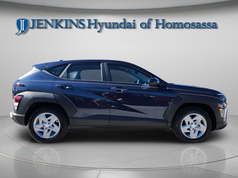 New 2026 Hyundai Kona SE image 5