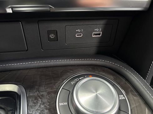 Used 2024 INFINITI QX80 Luxe w/ Cargo Package image 23