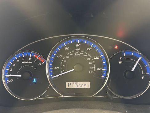 Used 2013 Subaru Forester 2.5X Premium AWD/4WD image 6