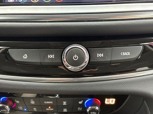 Used 2023 Buick Enclave Avenir w/ Avenir Technology Package AWD/4WD image 17