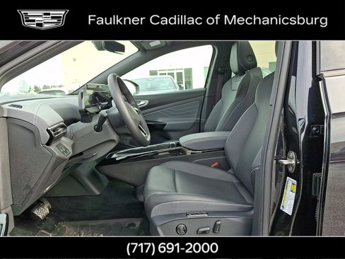 Used 2023 Volkswagen ID.4 Pro image 13