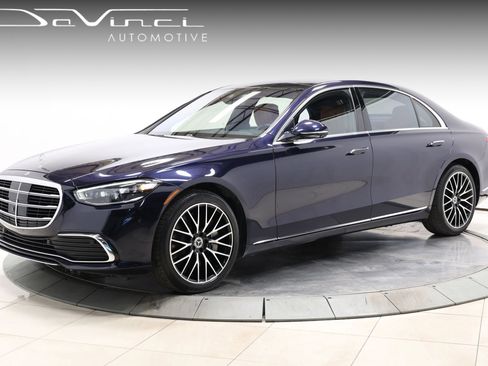 Used 2022 Mercedes-Benz S 500 4MATIC image 1