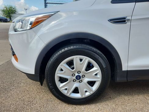 Used 2016 Ford Escape S FWD image 14