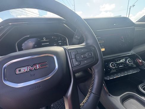 Used 2024 GMC Sierra 2500 AT4 w/ AT4 Premium Plus Package AWD/4WD image 16