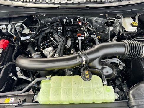 New 2025 Ford Expedition Active image 39