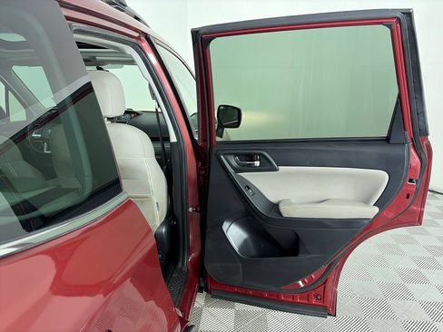 Used 2017 Subaru Forester 2.5i Limited AWD/4WD image 26