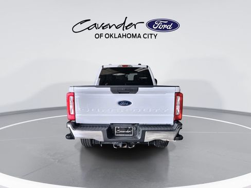 Used 2024 Ford F250 XLT w/ FX4 Off-Road Package AWD/4WD image 7