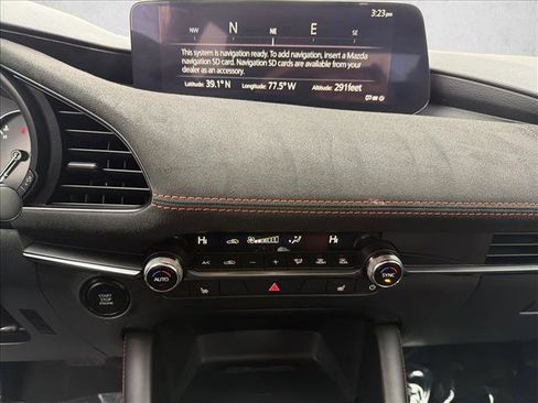 Used 2024 MAZDA MAZDA3 s image 18