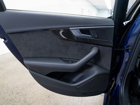 Used 2019 Audi S4 Premium Plus w/ Premium Plus Package image 18