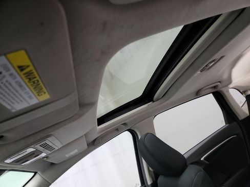 Used 2019 Honda Fit EX image 24