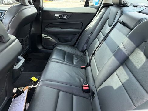 Used 2024 Volvo S60 B5 Plus FWD image 31