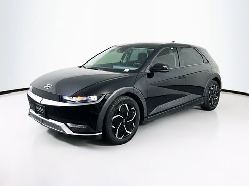 Used 2024 Hyundai Ioniq 5 SEL image 3