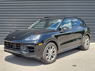 Certified 2025 Porsche Cayenne AWD/4WD video 1