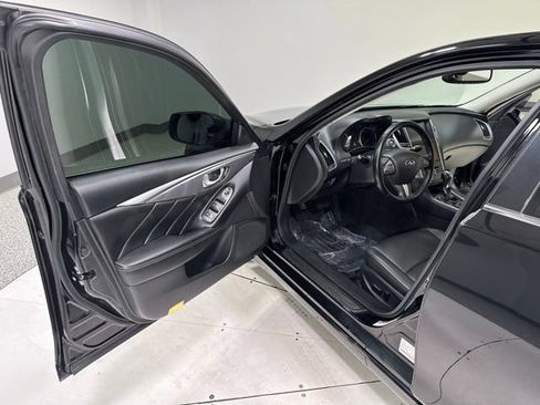 Used 2017 INFINITI Q50 Signature Edition AWD/4WD image 10